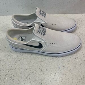 NWOT Nike SB Janoski+ Slip men’s sneakers